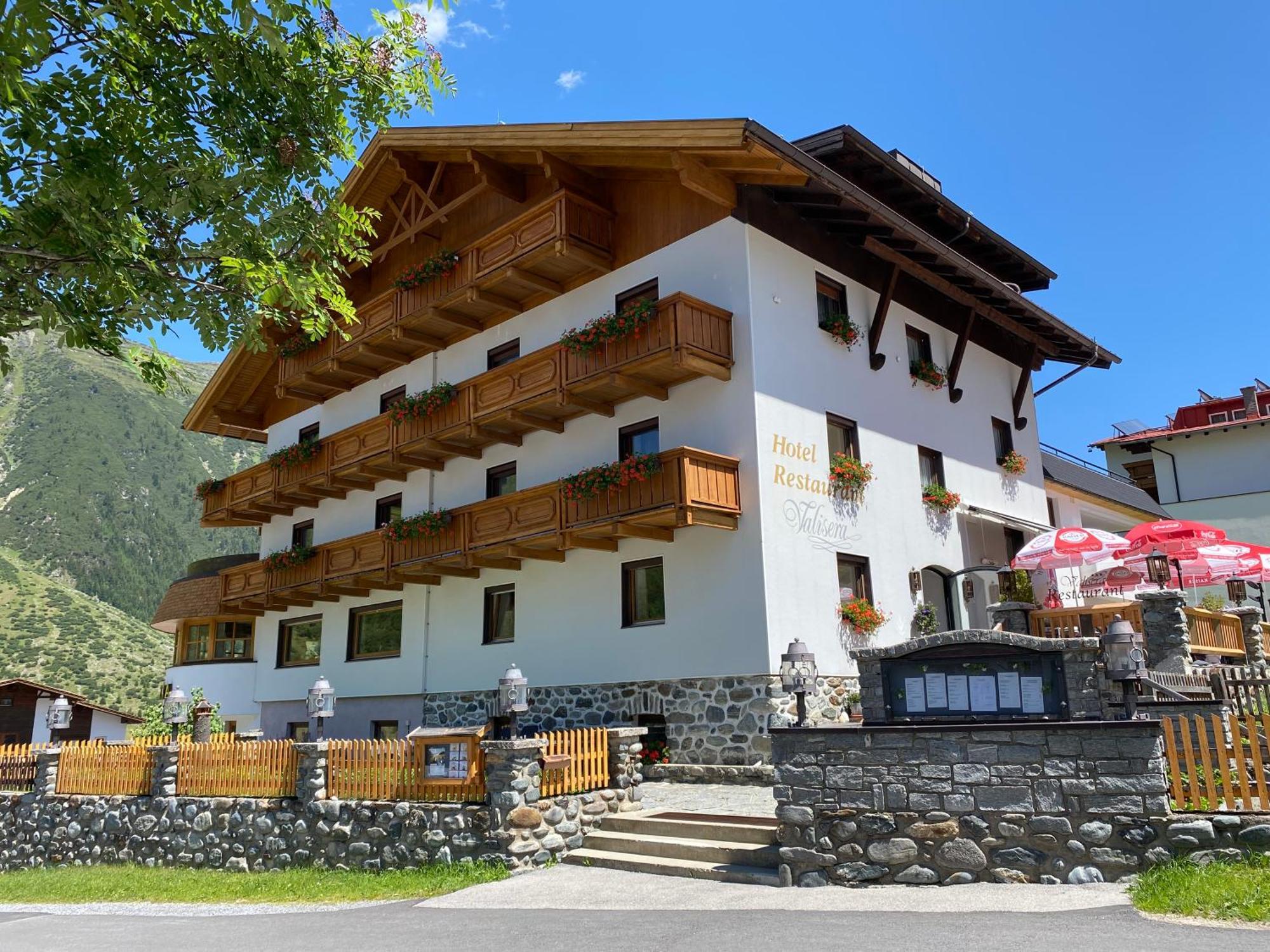 Hotel Valisera กัลเทือร์ ภายนอก รูปภาพ
