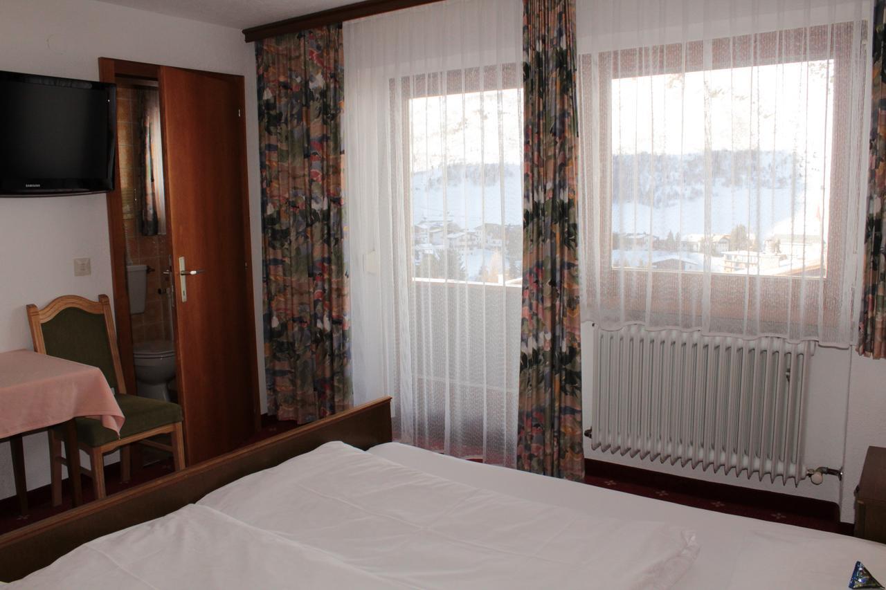 Hotel Valisera กัลเทือร์ ภายนอก รูปภาพ