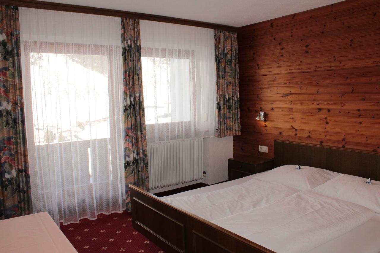 Hotel Valisera กัลเทือร์ ภายนอก รูปภาพ